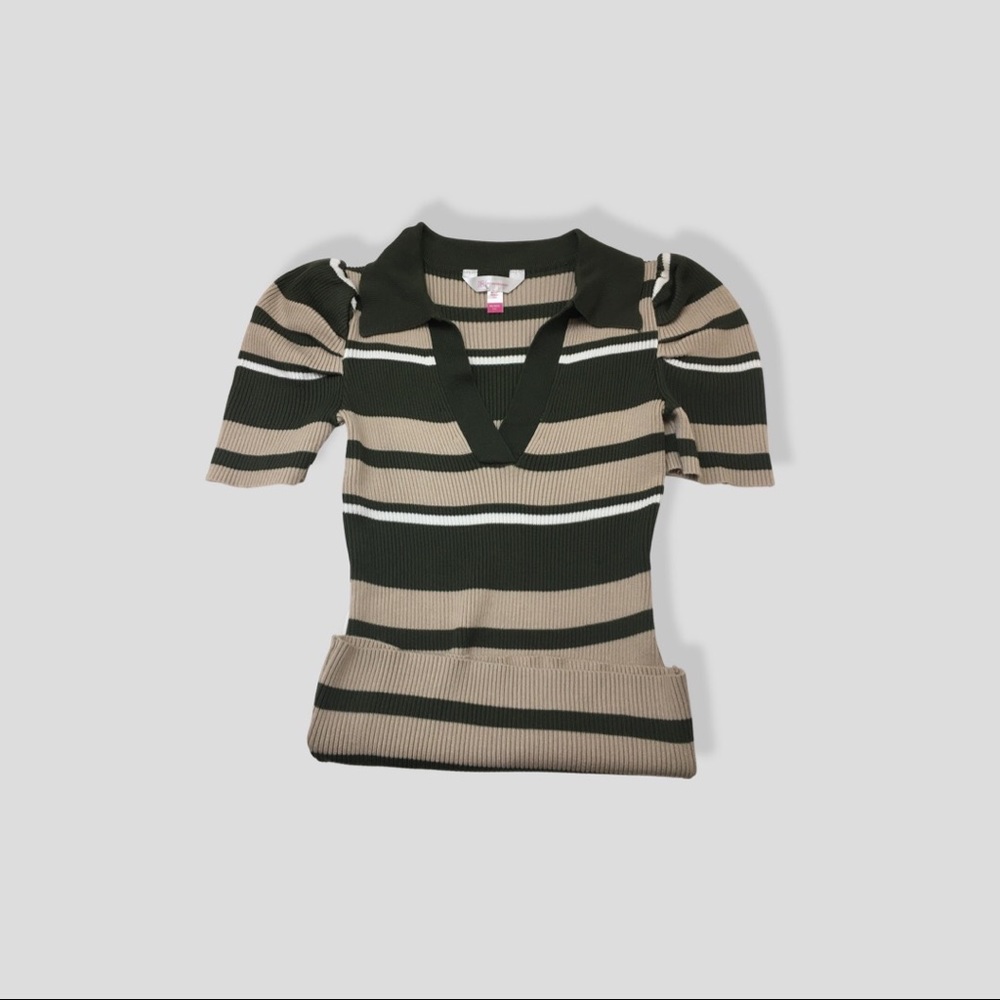 No boundaries short sleeve shirt.